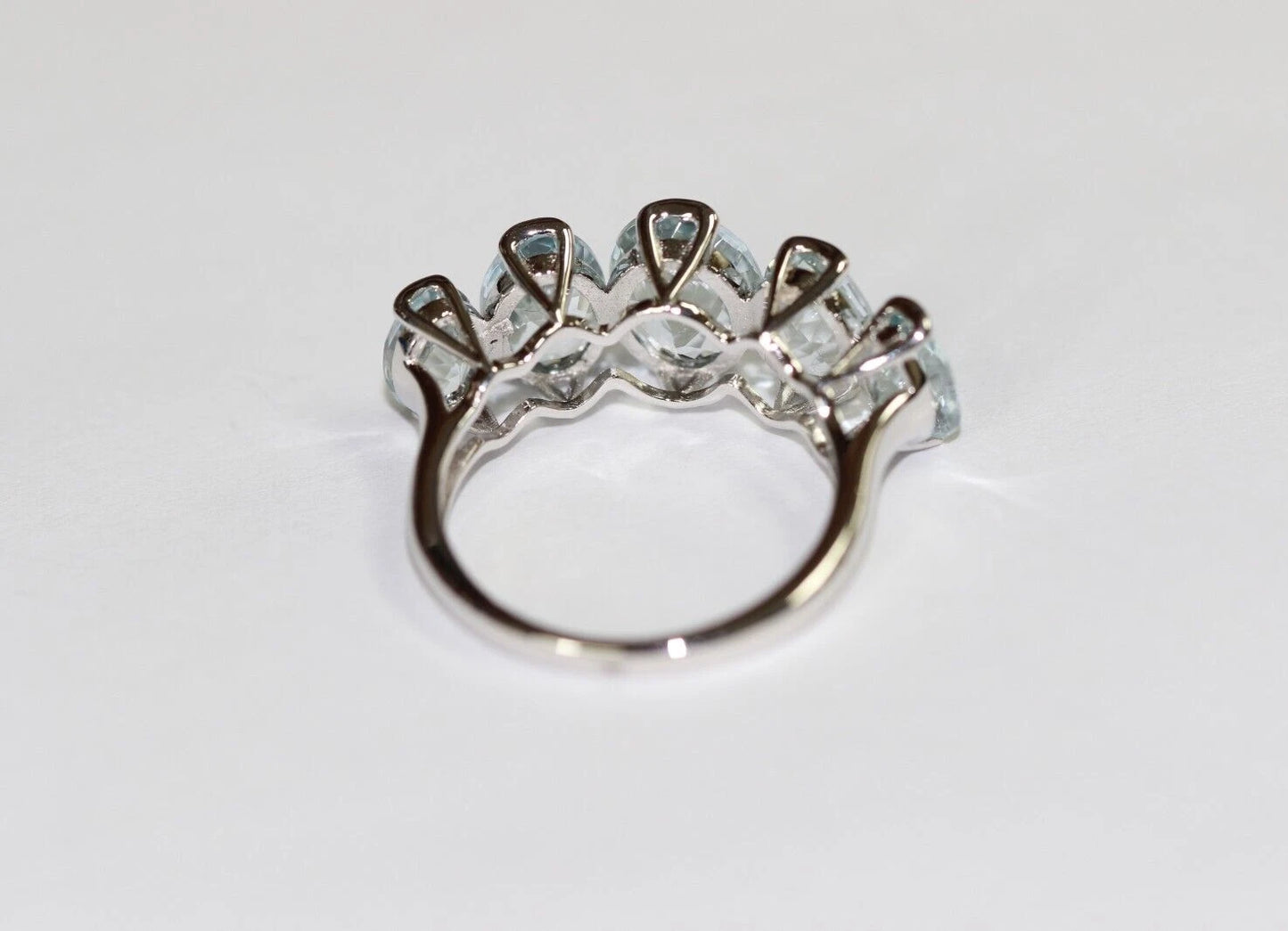 Gorgeous Aquamarine Silver Ring