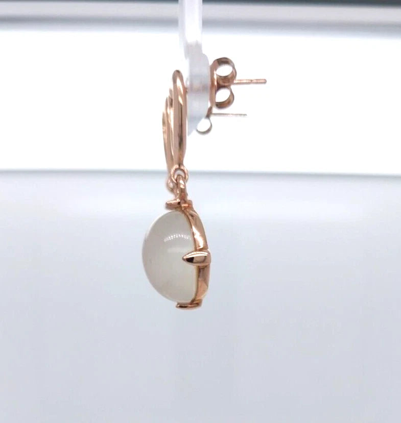 Attractive Moonstone Earring