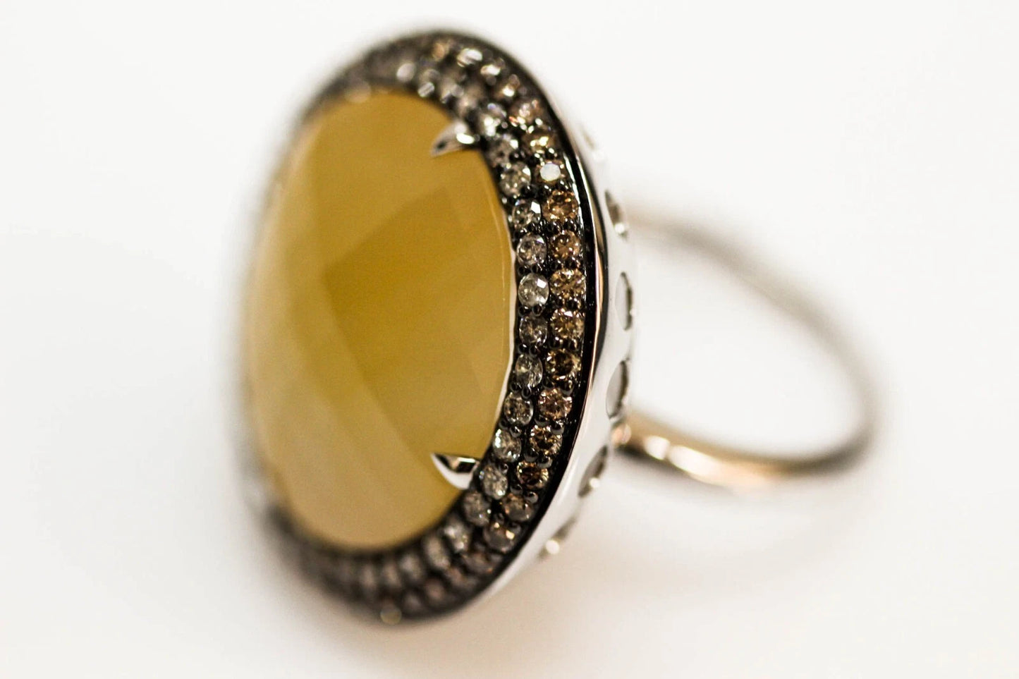 925 Nice Chalcedony - Diamond Ring