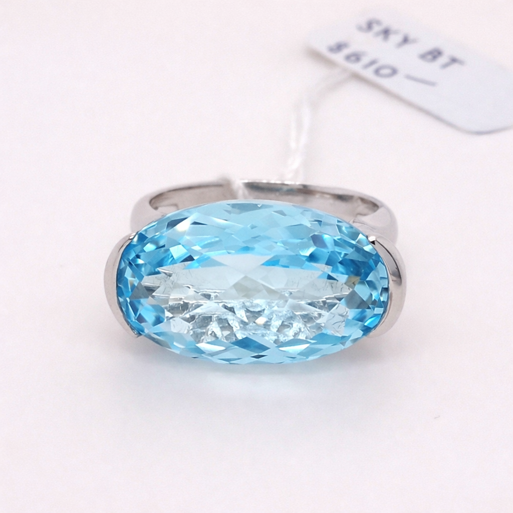 925 Sky Blue Topaz Ring