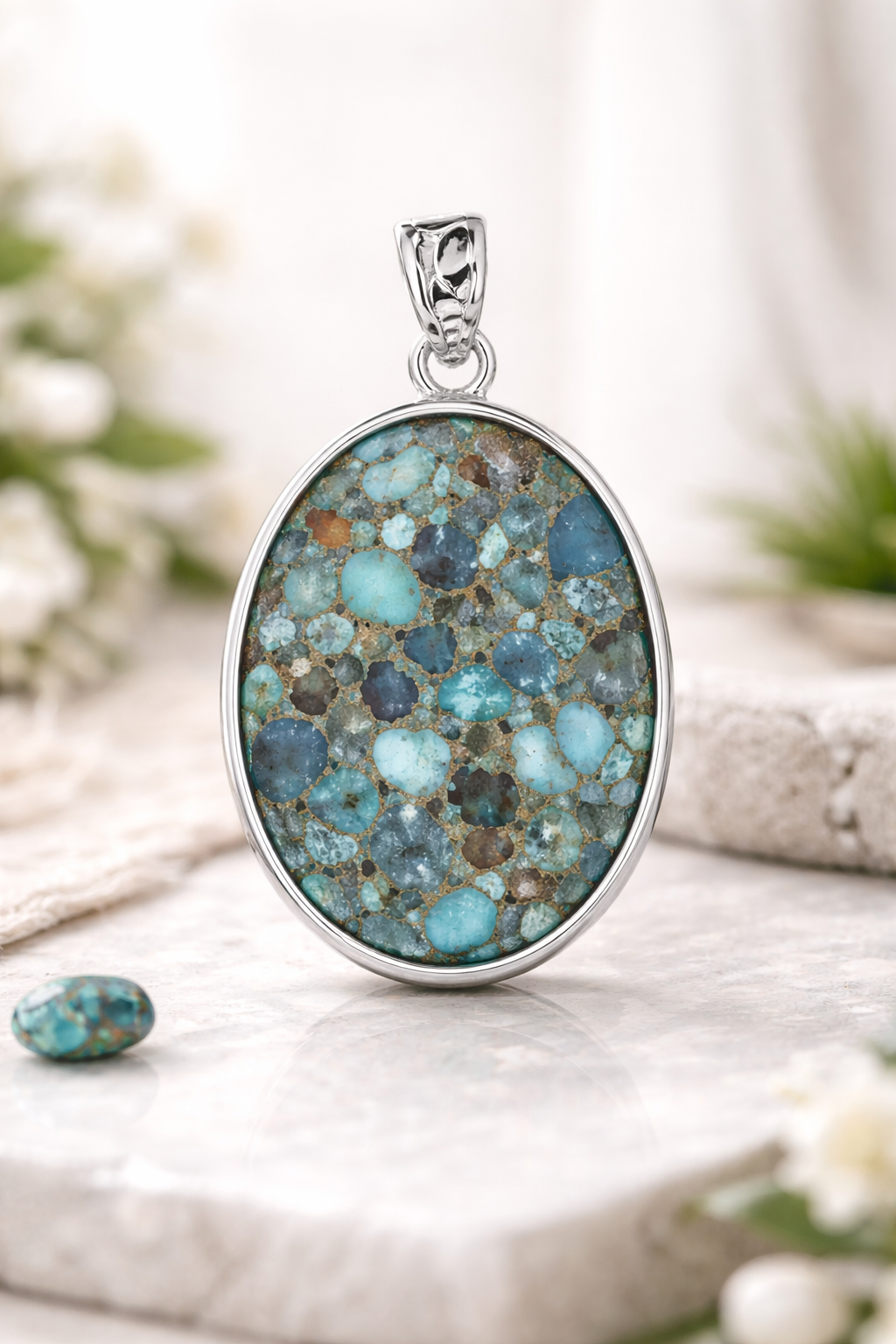 925 Turquoise Pendant - 33.06 cts
