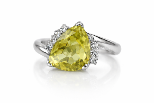 LEMON QUARTZ - WHITE TOPAZ RING
