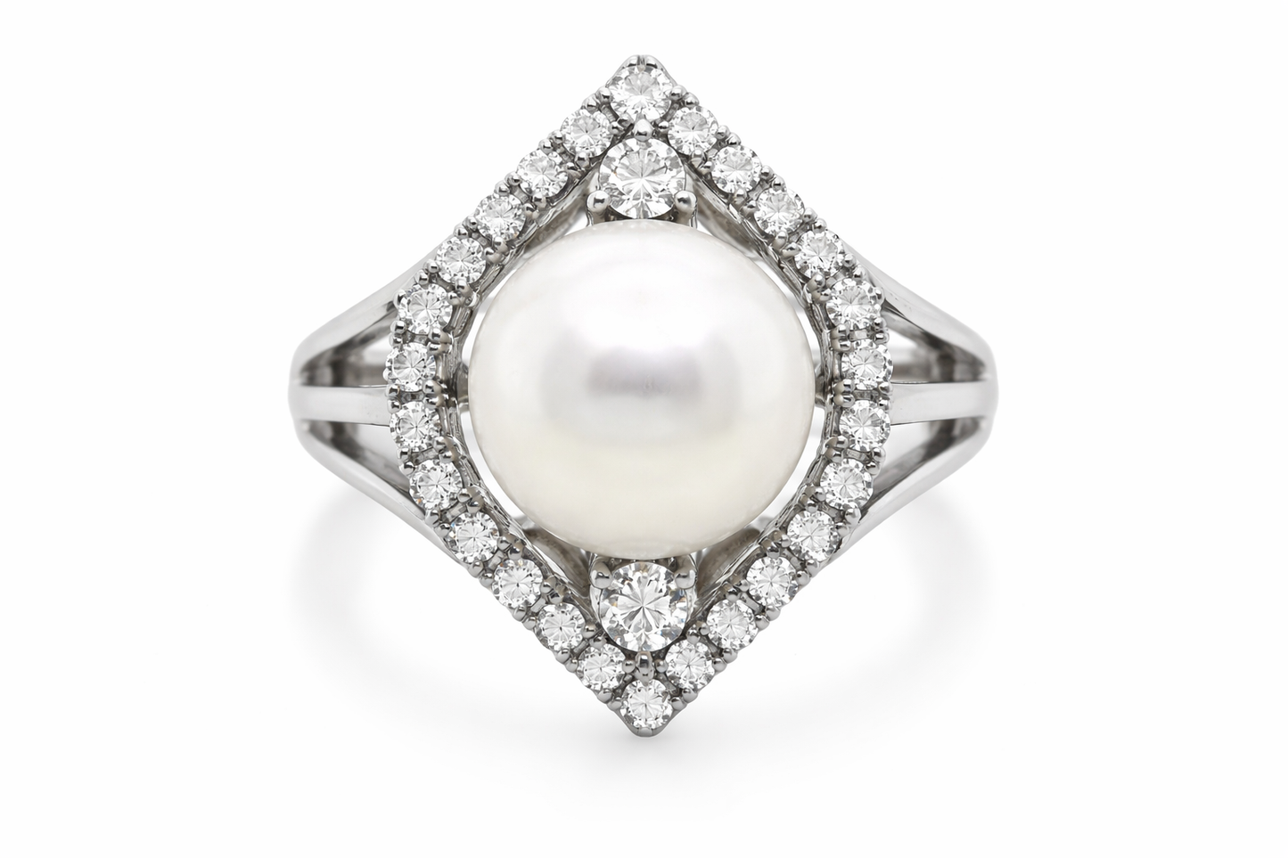 925 SS Pearl - White Topaz Ring - 6.91 cts