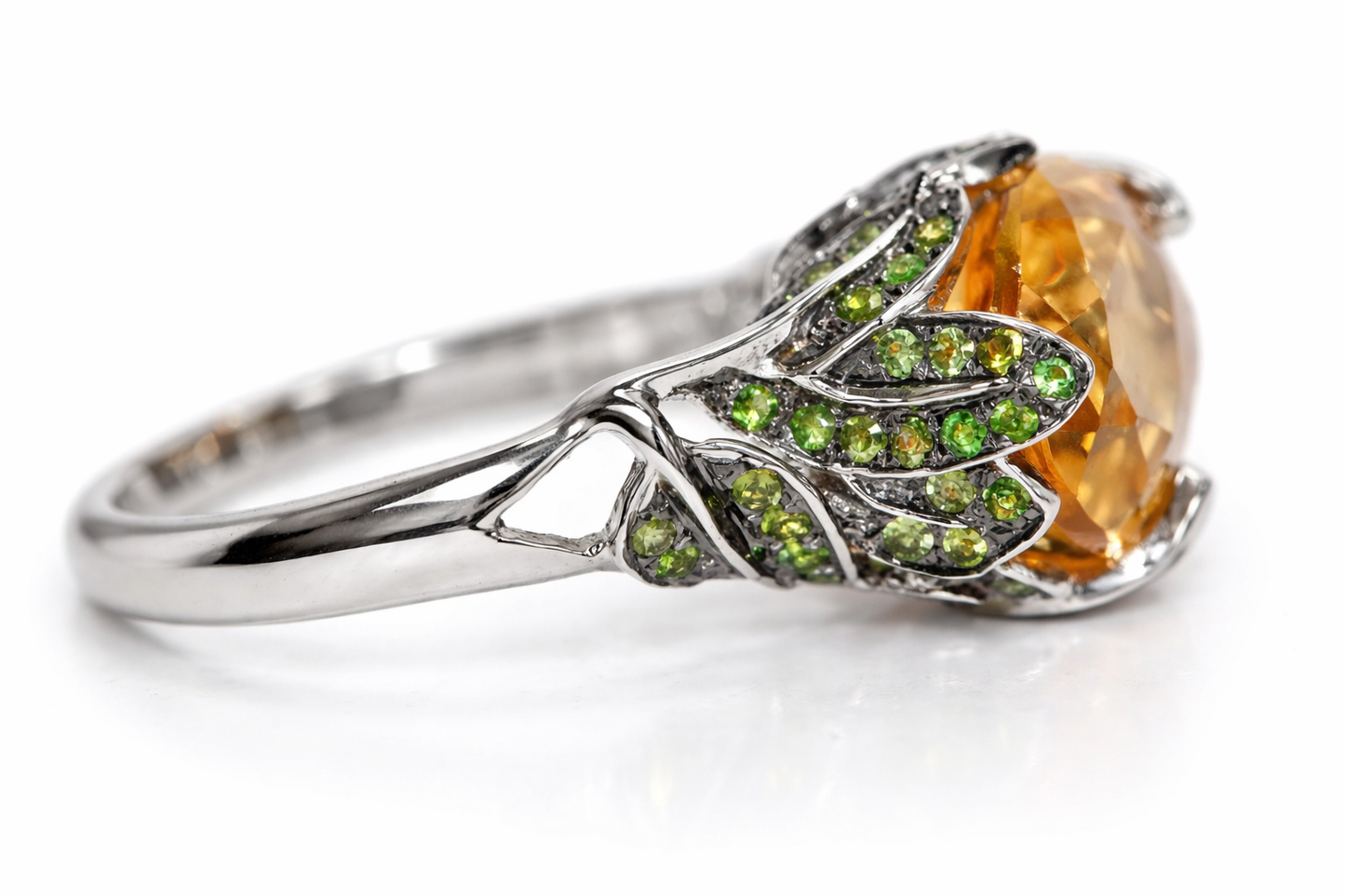 .925 Sterling Silver / Citrine / Chrome Diopside Ring .