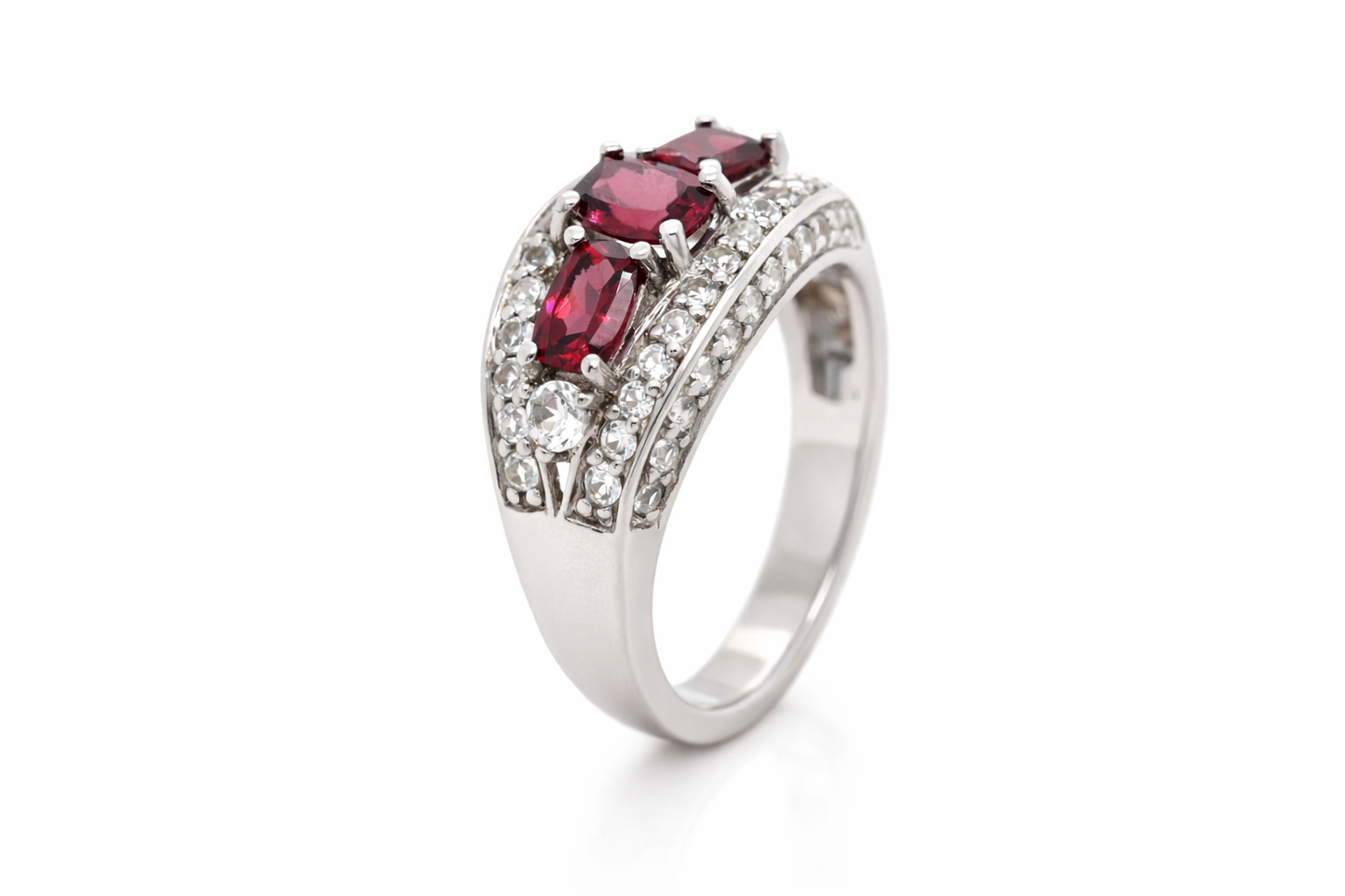 925 Wine Garnet - White Topaz Ring - 3.40 cts