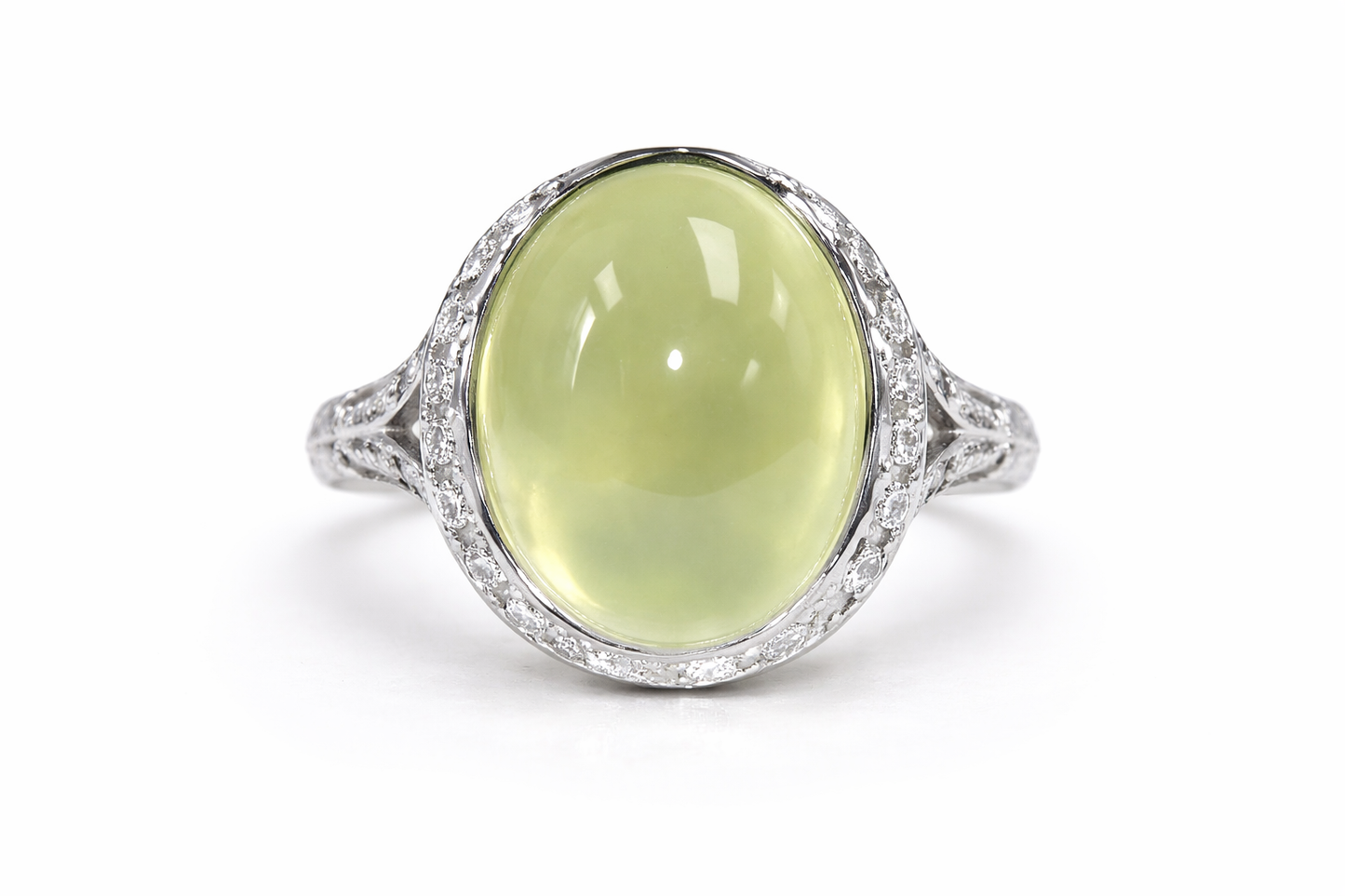 luxurious Prehnite Oval Cab Shape Ring