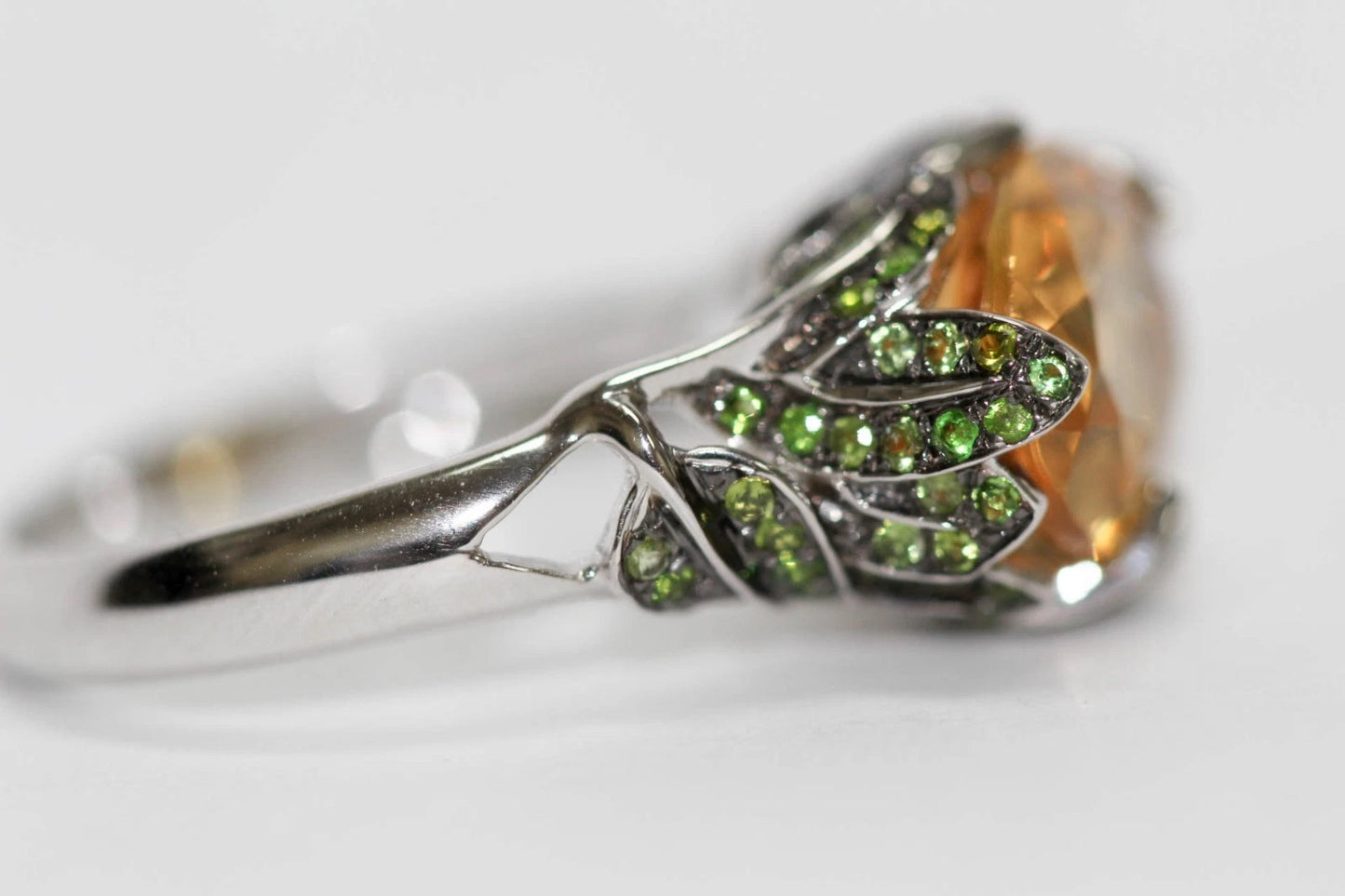 .925 Sterling Silver / Citrine / Chrome Diopside Ring .