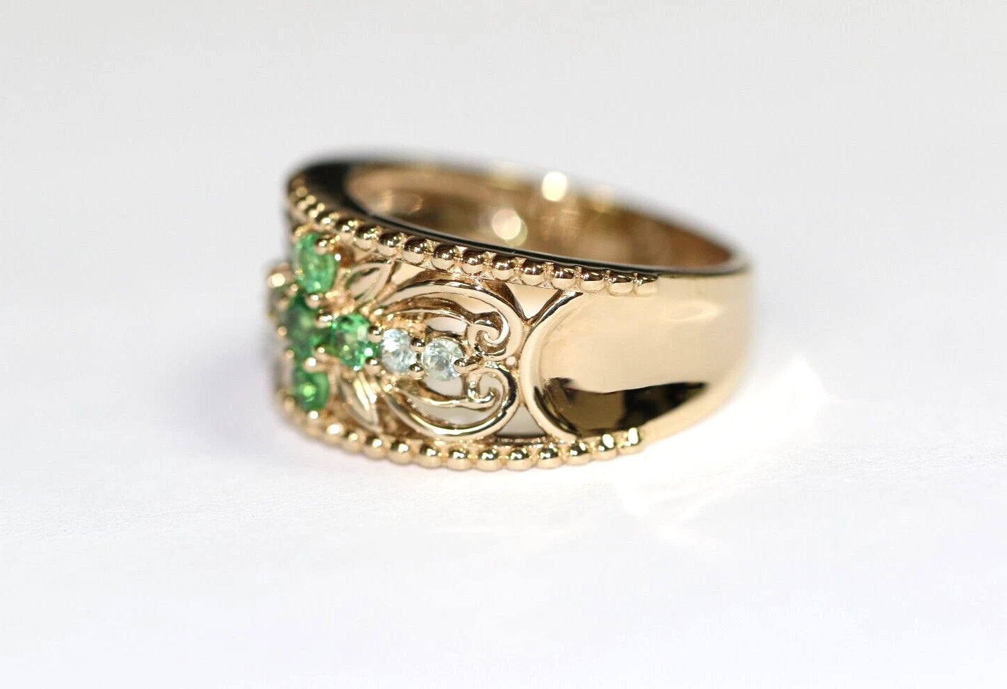 Tsavorite - Color Change Garnet - yellow gold plated ring