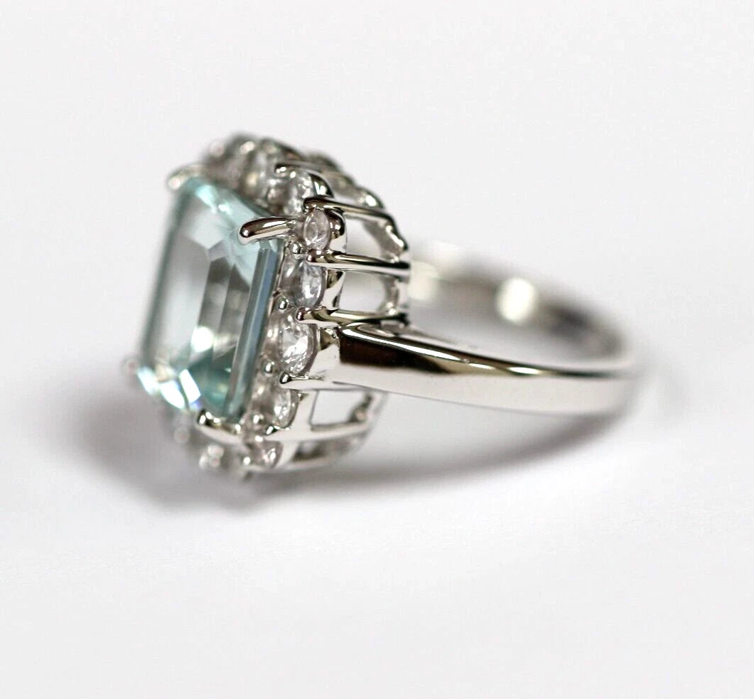 Nice Aquamarine - White Sapphire Ring