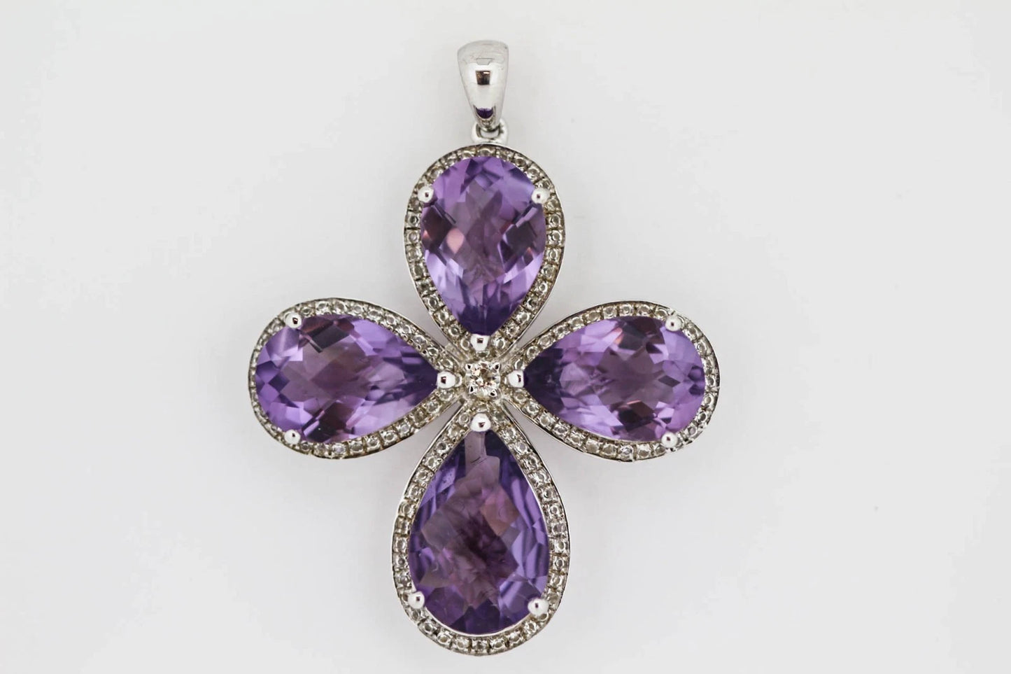 925 Sterling Silver Amethyst /White Zircon Pendant ( 15.92 cts)