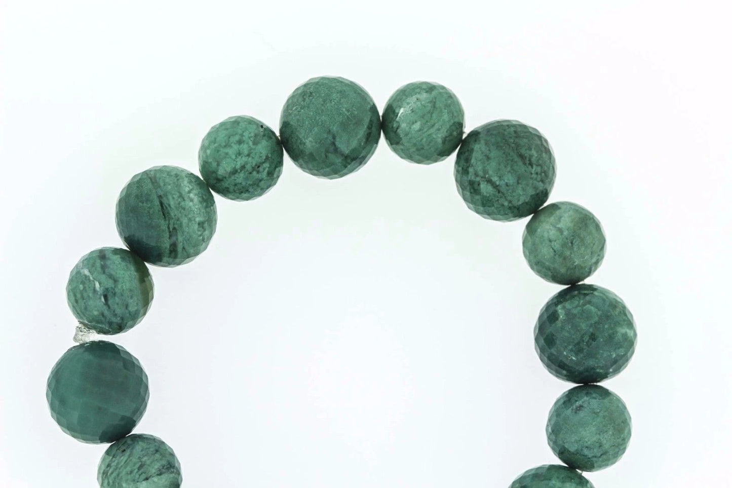 Green Chalcedony Stretch Bracelet -142DOT00 cts