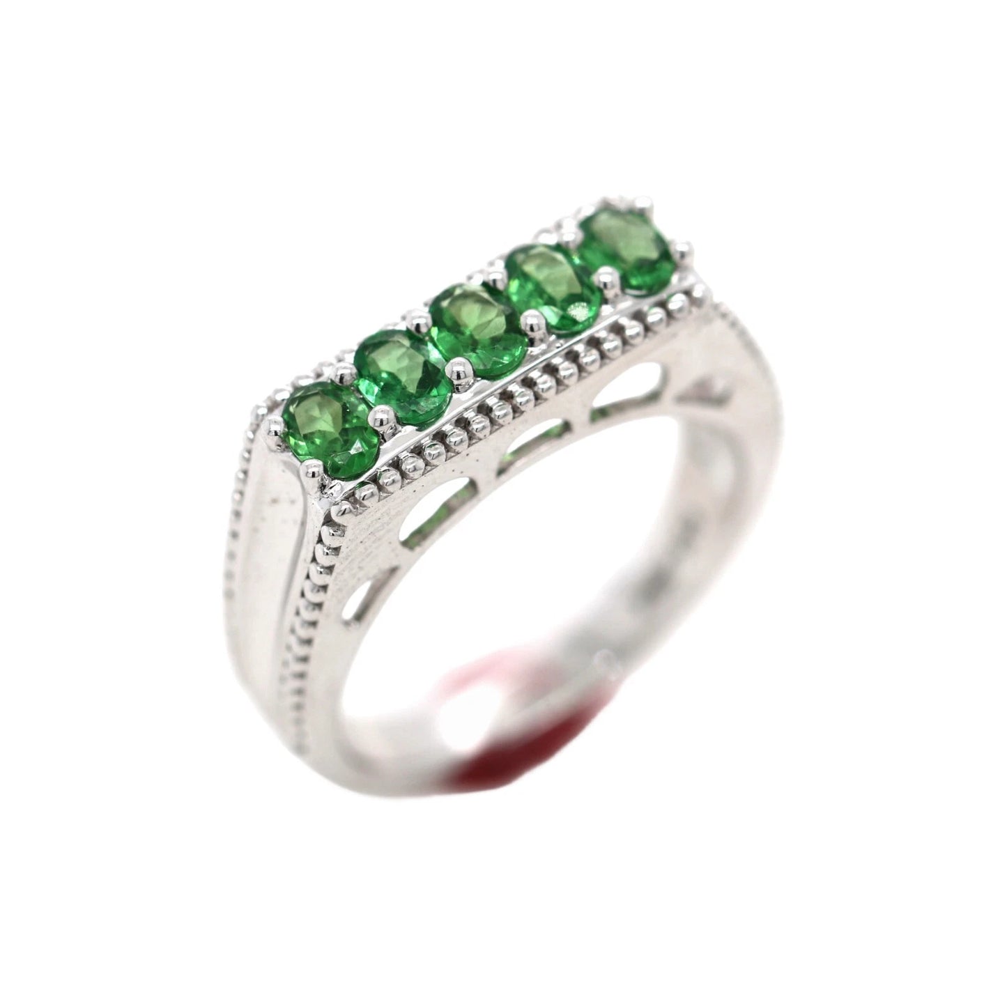 Attractive Tsavorite Silver Ring