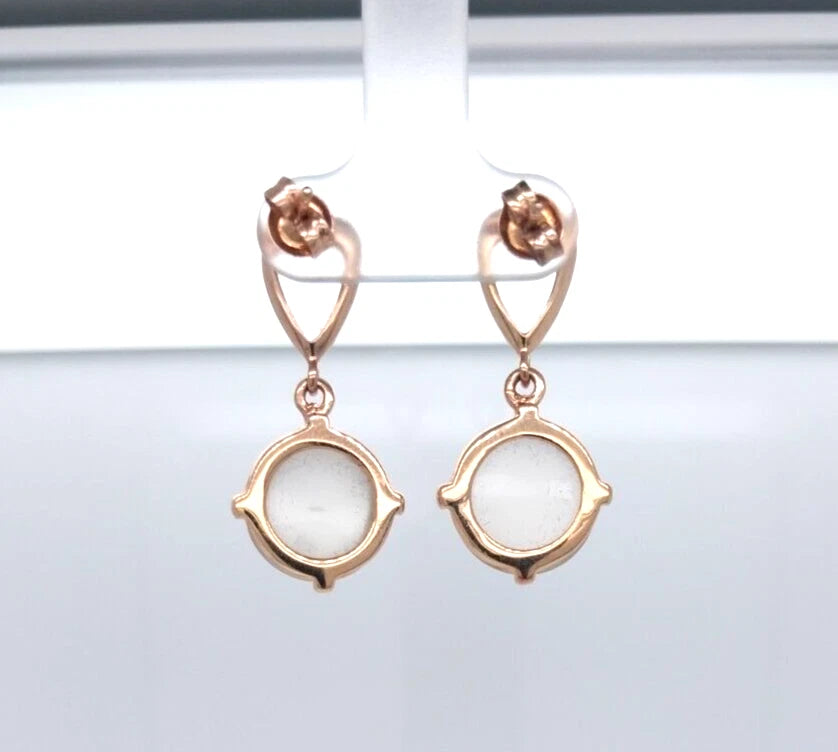 Attractive Moonstone Earring