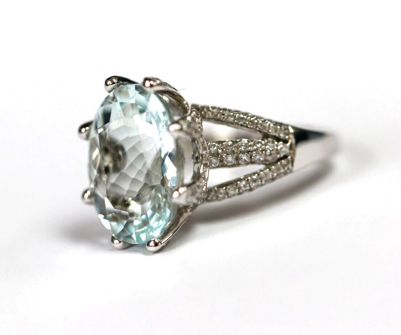 925 Silver - Aquamarine - White Topaz Ring