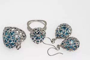 Pendant-925 Sterling Silver Blue Topaz Earring - Ring - Pendant- 40DOT07 cts