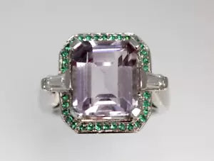 Ring-tsavorite and Amethyst Ring